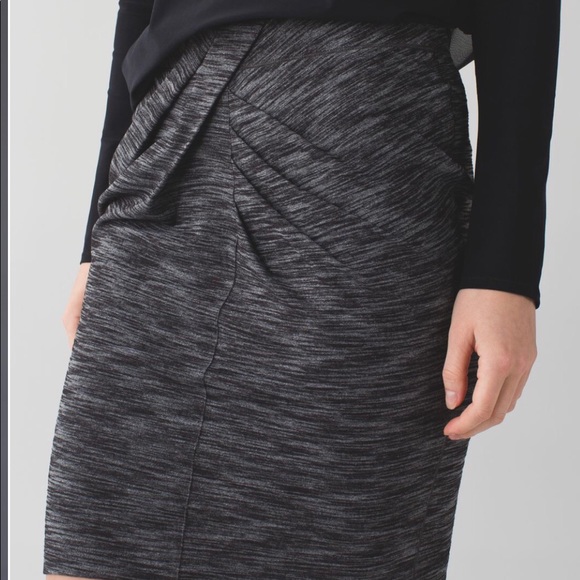 Lululemon &go Where-To Skirt - Picture 2 of 5